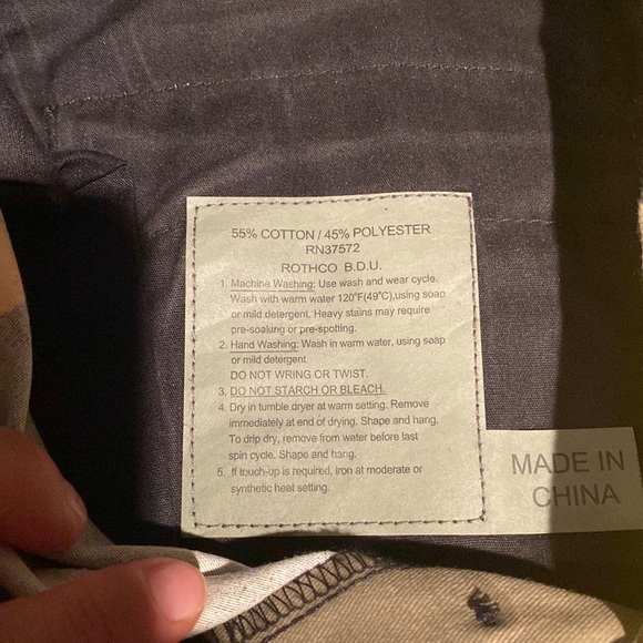 NWOT YELLOW CAMO CARGO PANT - Picture 4 of 6